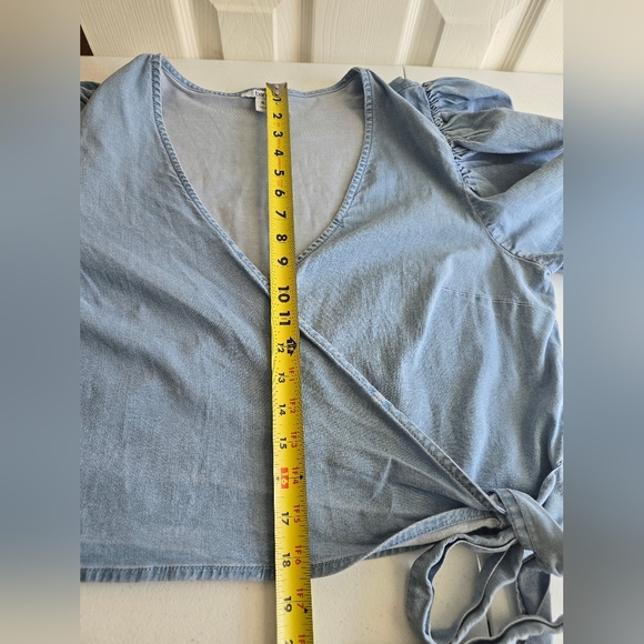 Bar III Elegant Sky Blue Puff Sleeve Wrap Blouse Size XL - Picture 14 of 16